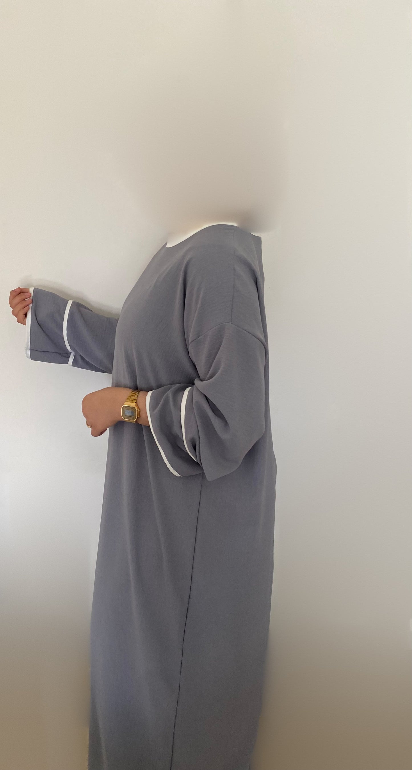Abaya grise deux traits